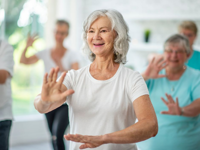 Tai Chi intermédiaire-avancé (24 mouvements)